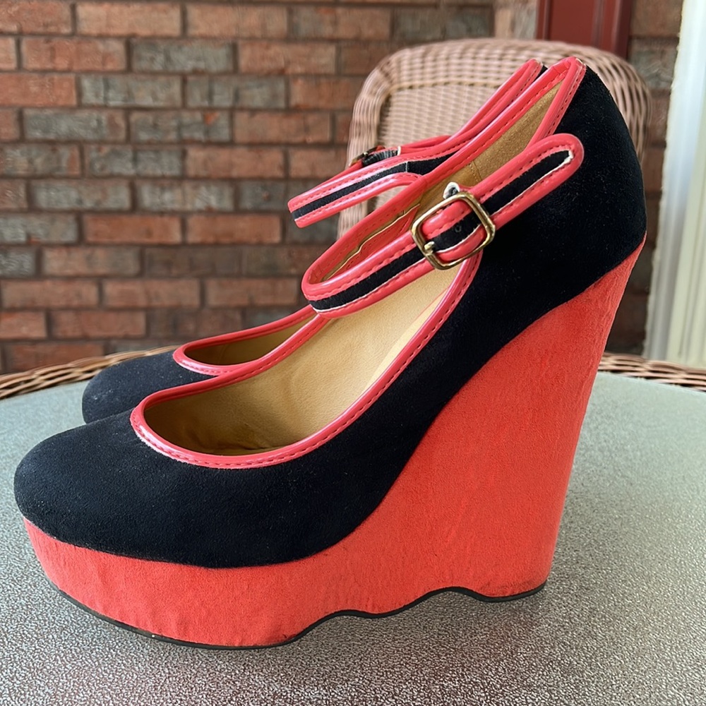 2 Lips Too Platform Heels - Picture 6 of 12